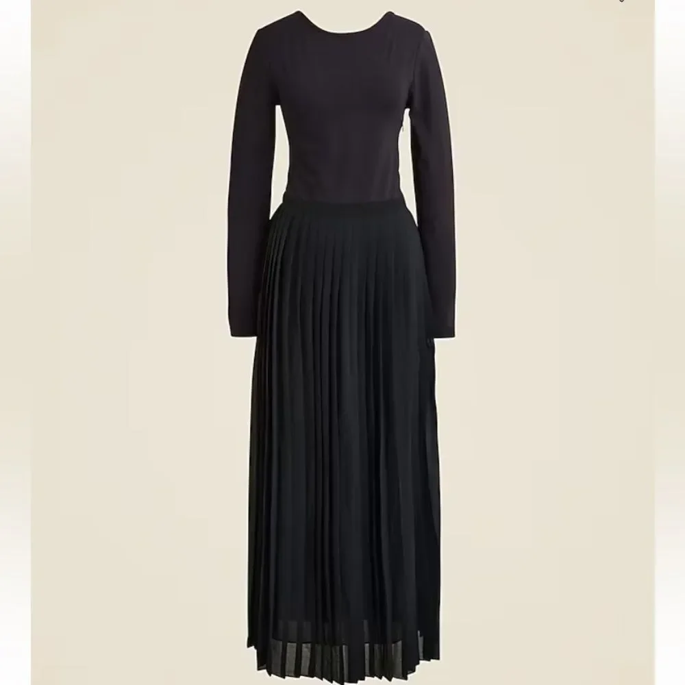 Black Long-Sleeve Pleated Maxi Dress